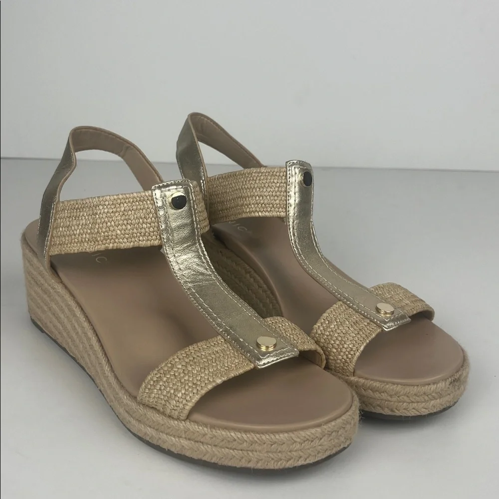 Vionic Calera‎ Metallic Gold Espadrille Wedge Sandals SZ 11